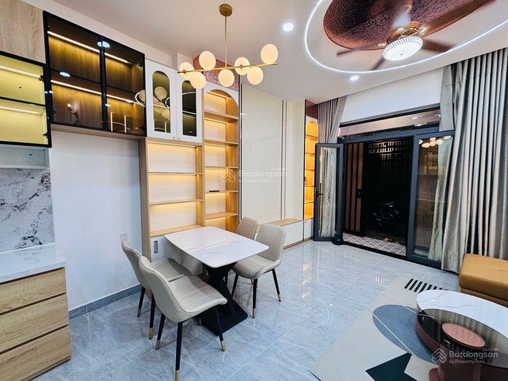 Nhà mới đẹp, nở hậu  lê văn sỹ  4.7/5.6x7.5 (28/34m2), 4tầng  7.3tỷ