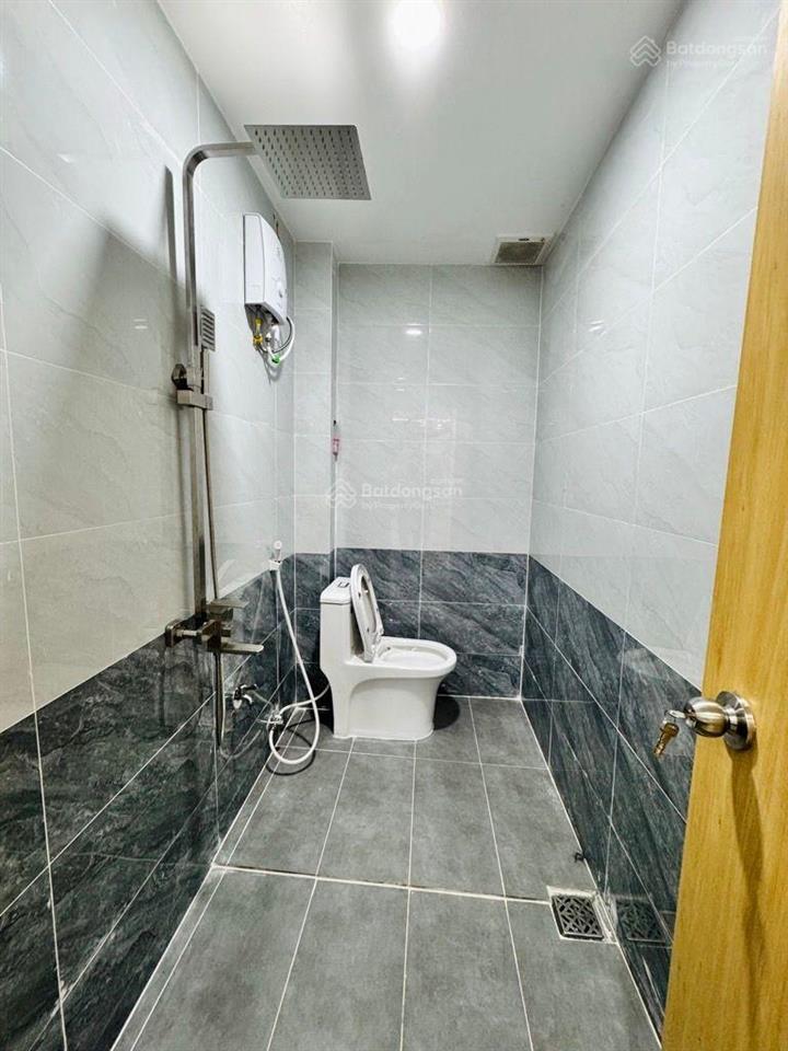 Nhà mới, 1/sẹc, lô góc không lg qh  trần quốc thảo  4x10m (42m2), 2 tầng  6.35 tỷ