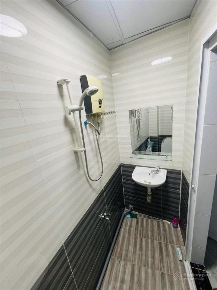Nhà hẻm xh đậu cửa, nở hậu, 1/sẹc  nguyễn thiện thuật  3.3/4x10(36/40m2), 2 tầng  7.3 tỷ