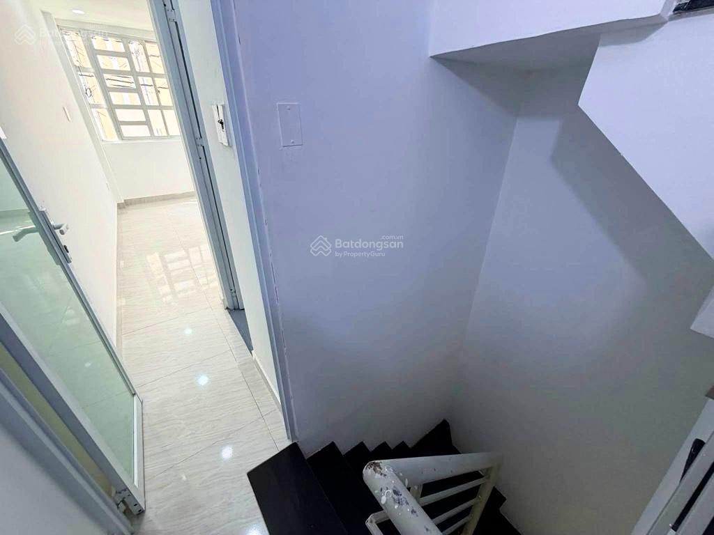 Nhà nhỏ xinh, ko lg qh  lý thường kiệt  15m2, 3tầng  2.99tỷ