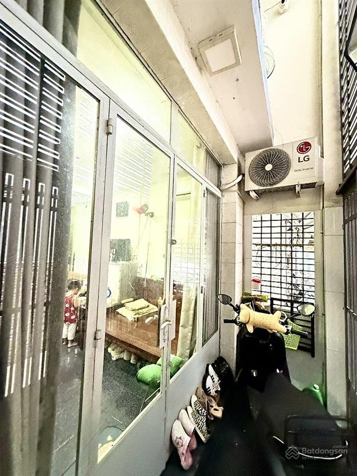 Nhà sổ đẹp, ngang hiếm  bà hạt  6.8x8.3(56m2), 4tầng  9.2ty
