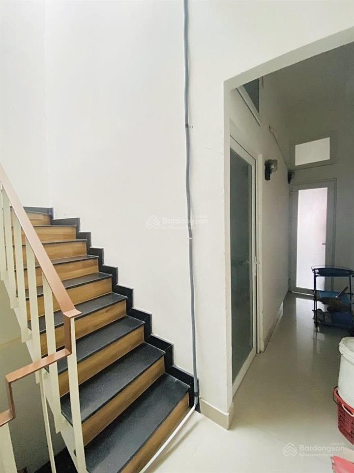 Nhà chdv, 1/ sẹc, sổ đẹp  hoà hảo  4.2x15(56/60m2), 4tầng  9.2tỷ