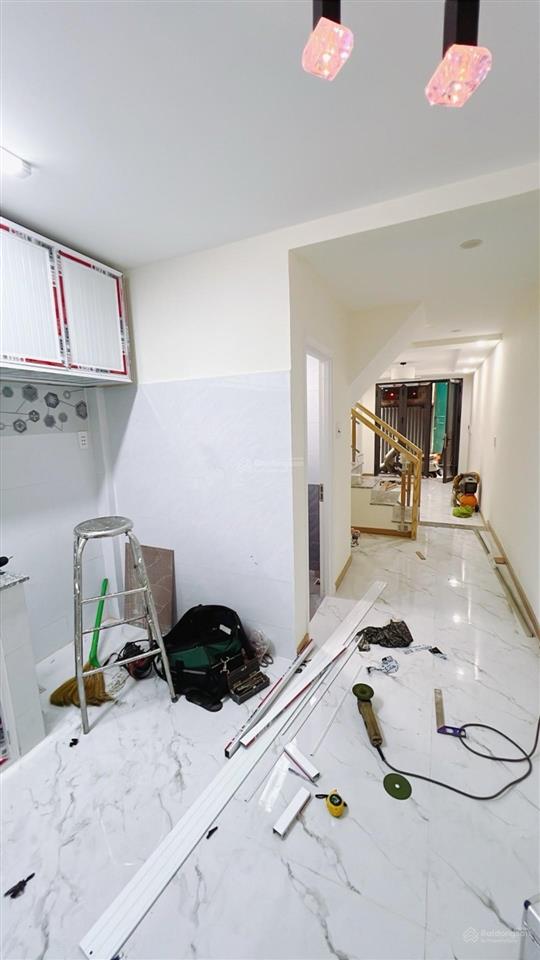 Nhà mới ở ngay, 1/sẹc, 2 mặt hẻm  võ văn tần  33m2, 2tầng  5.8tỷ