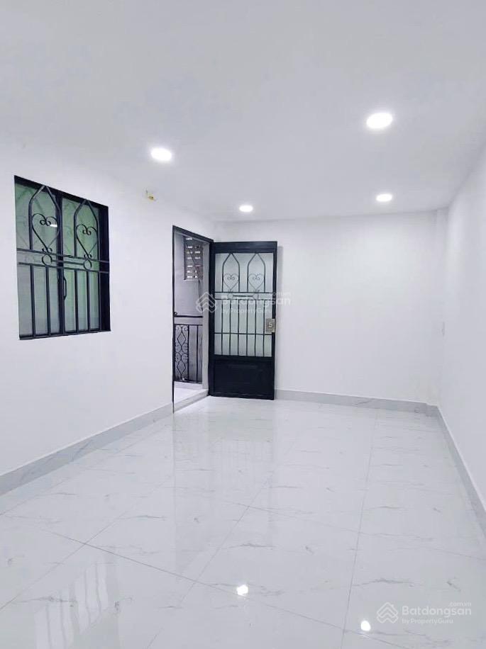 Nhà mới, hẻm 1/, sổ đẹp  nguyễn đình chiểu  22/24m2, 3tầng  nhích 5tỷ