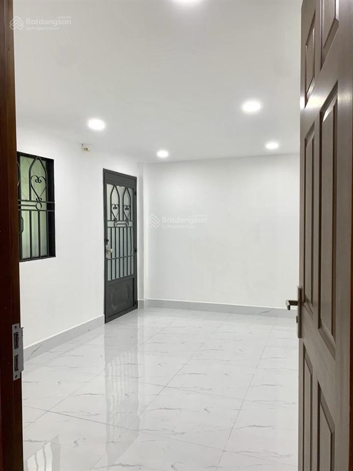 Nhà mới, hẻm 1/, sổ đẹp  nguyễn đình chiểu  22/24m2, 3tầng  nhích 5tỷ