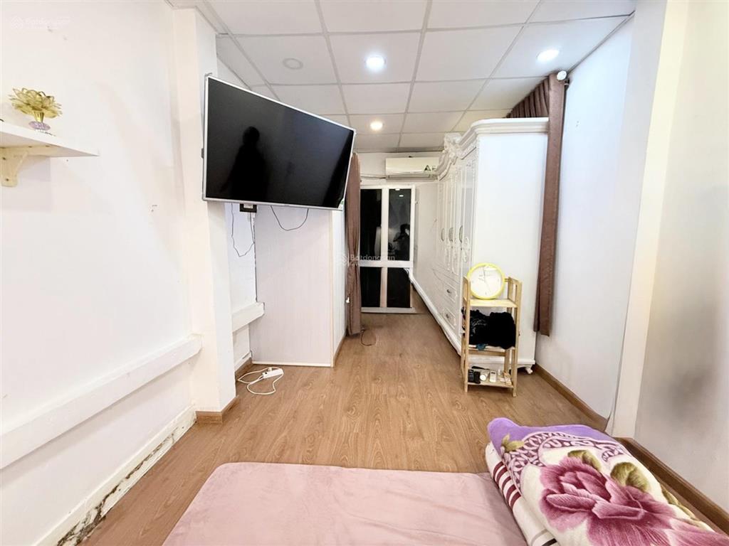 Nhà nở hậu, ko lg qh  hoà hưng  18/52m2  3.8tỷ