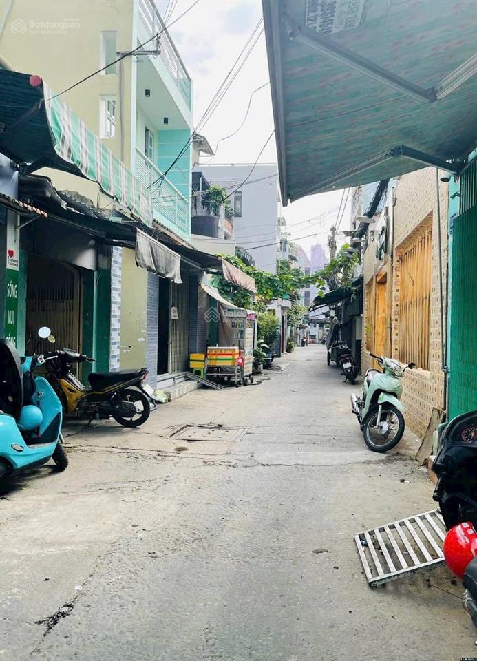 Nhà nhỏ sổ đẹp  trần văn đang  13,2m2, 3 tầng  2 tỷ