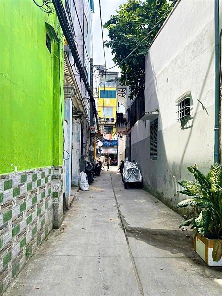 Nhà nhỏ sổ đẹp  trần văn đang  13,2m2, 3 tầng  2 tỷ