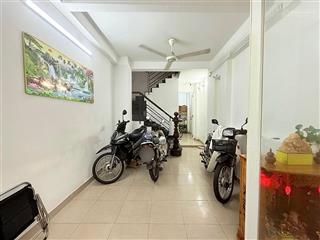 Nhà hẻm 4m, 1/ sẹc, sổ đẹp  ngô quyền  30m², 5 tầng  6.9 tỷ