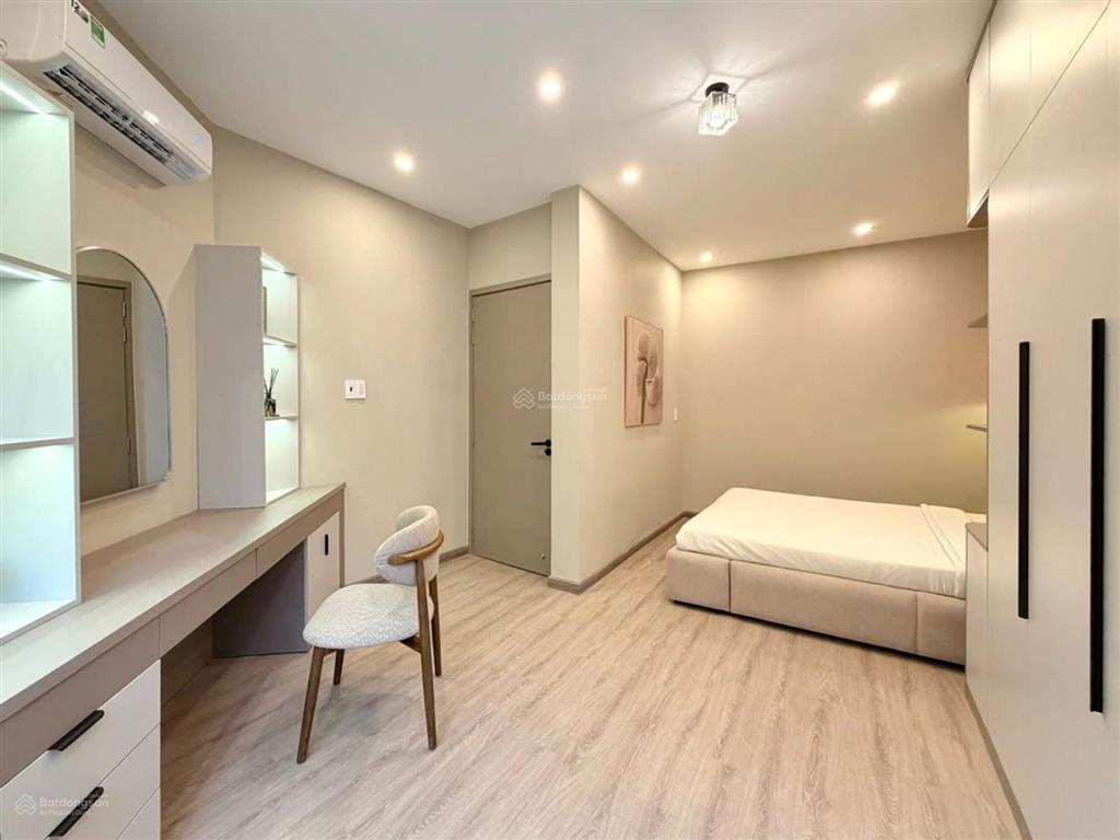 Nhà lô góc, mới đẹp, ko lg qh  võ văn tần  6x7(36m2), 4 tầng  8.2 tỷ