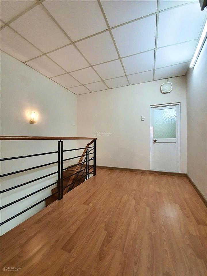 Nhà lô góc, 1/sẹc, ko lg qh  bùi thị xuân  31m², 3 tầng  6.6 tỷ