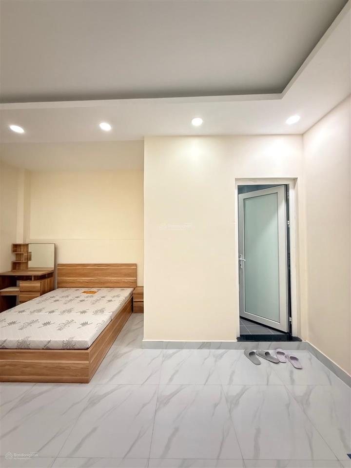 Nhà mới, 2 mặt hẻm  cao thắng  10x5m (53.1m2), 3 tầng  6.8 tỷ