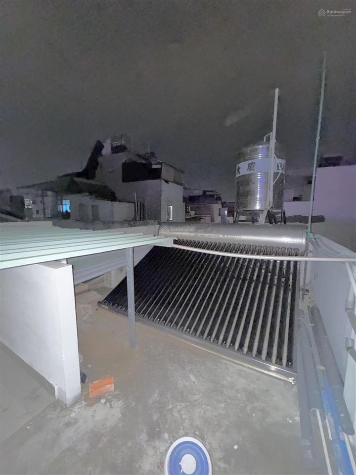 Nhà lô góc, nở hậu đẹp, ko lg qh  lê văn sỹ  4x8(31m2), 5tầng  5.76tỷ