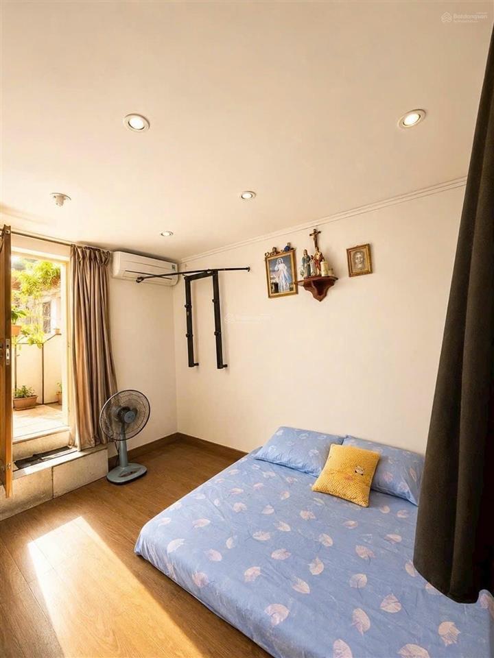 Nhà mới, 1/sẹc, 2 mặt hẻm  trần văn đang  56m2, 2 tầng  5,7 tỷ