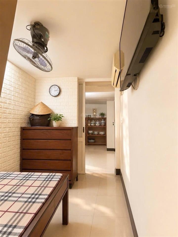 Nhà mới, 1/sẹc, 2 mặt hẻm  trần văn đang  56m2, 2 tầng  5,7 tỷ