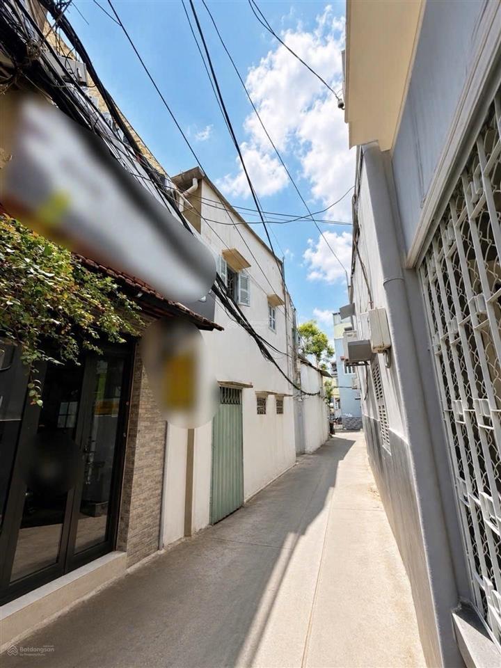Nhà mới, 1/sẹc, 2 mặt hẻm  trần văn đang  56m2, 2 tầng  5,7 tỷ