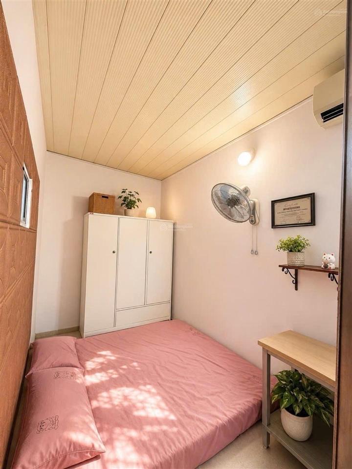 Nhà mới, 1/sẹc, 2 mặt hẻm  trần văn đang  56m2, 2 tầng  5,7 tỷ