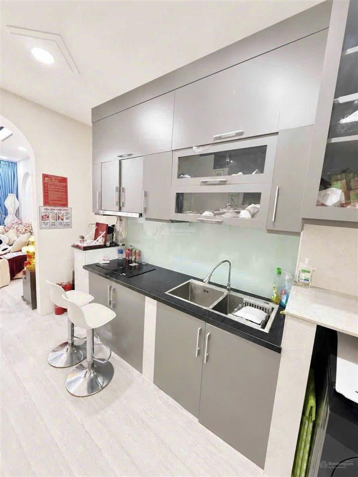 Nhà đẹp, 1/ sẹc, hẻm xh 4m  cách mạng tháng tám  24.2m2, 2 tầng  4.95tỷ