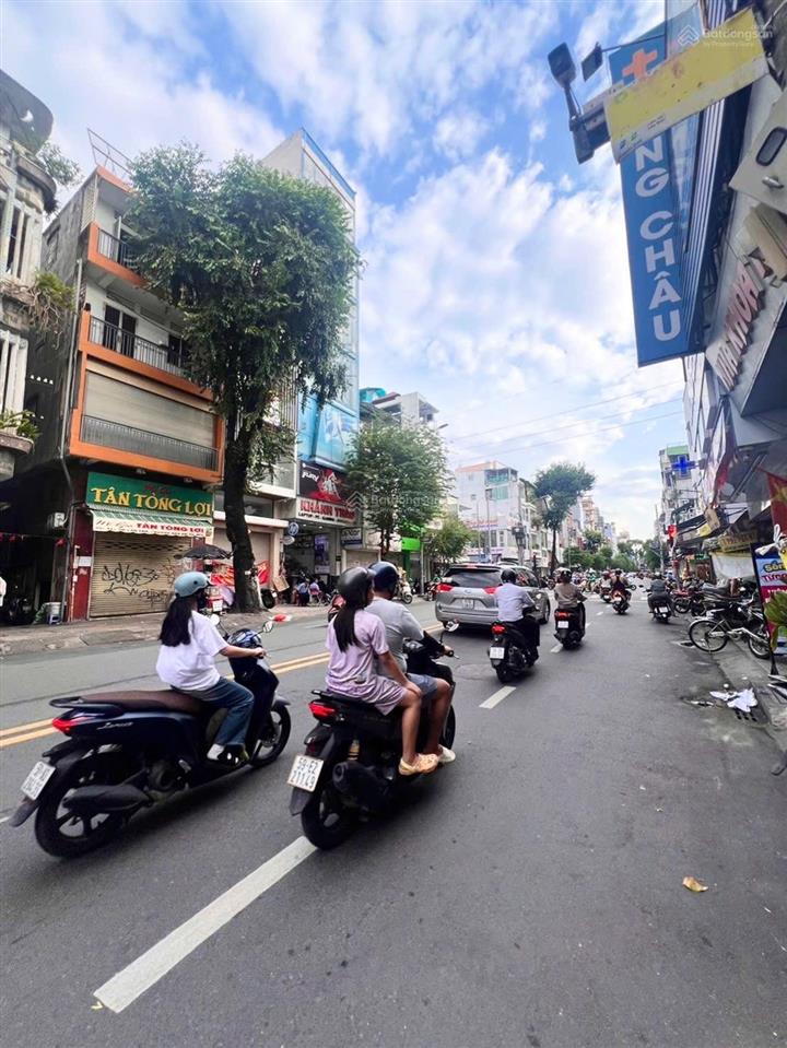 Nhà nở hậu, 2 mặt hẻm, 1/sẹc  võ văn tần  30m2, 2 tầng  5.7 tỷ
