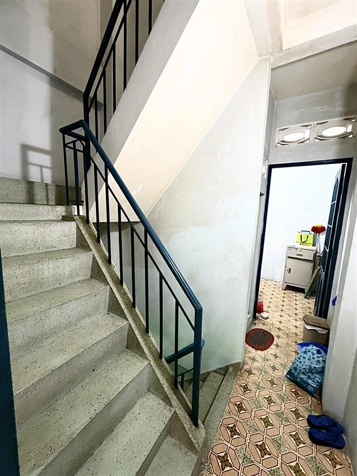 Nhà c2, hẻm xh lt  nguyễn thiện thuật  3.2x10(29/32m2), 4 tầng  6,4 tỷ