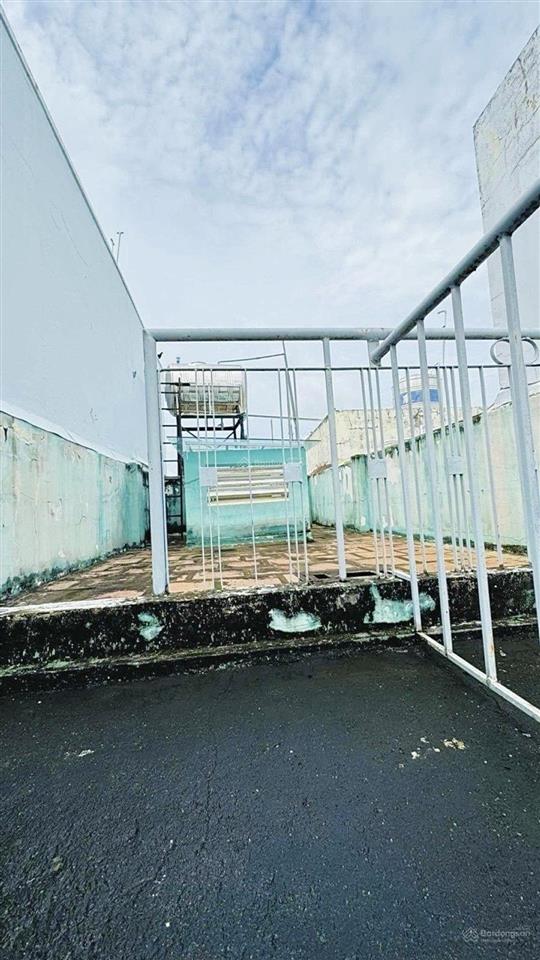 Nhà mặt tiền lâu năm  bàn cờ  32/36m2, 4 tầng  13.5 tỷ