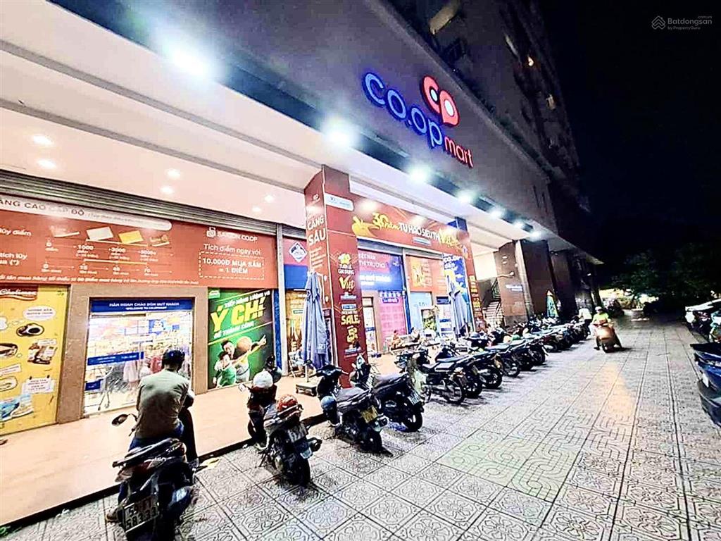Căn hộ screc tower có thang máy  trường sa  101m2  5.75tỷ