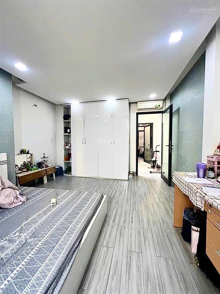 Nhà 1/ sẹc, ko lg qh, sổ đẹp  nguyễn duy dương  4x14(56m2), 4 tầng  8.3tỷ