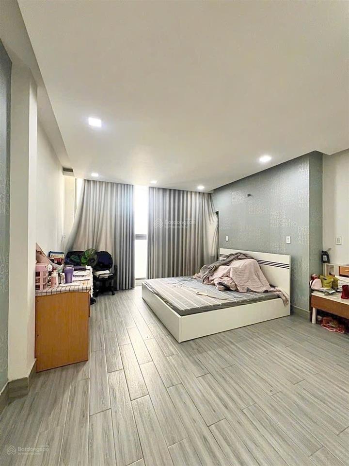 Nhà 1/ sẹc, ko lg qh, sổ đẹp  nguyễn duy dương  4x14(56m2), 4 tầng  8.3tỷ