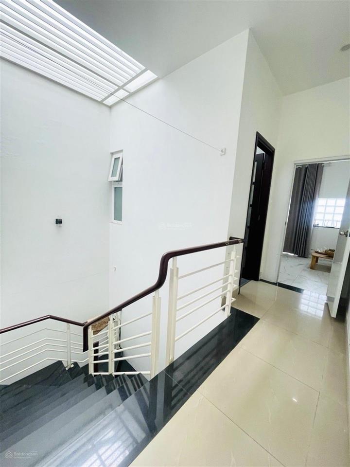 Nhà hxh, nở hậu đẹp  cách mạng tháng 8  4x14(53m2), 4tầng  9tỷ