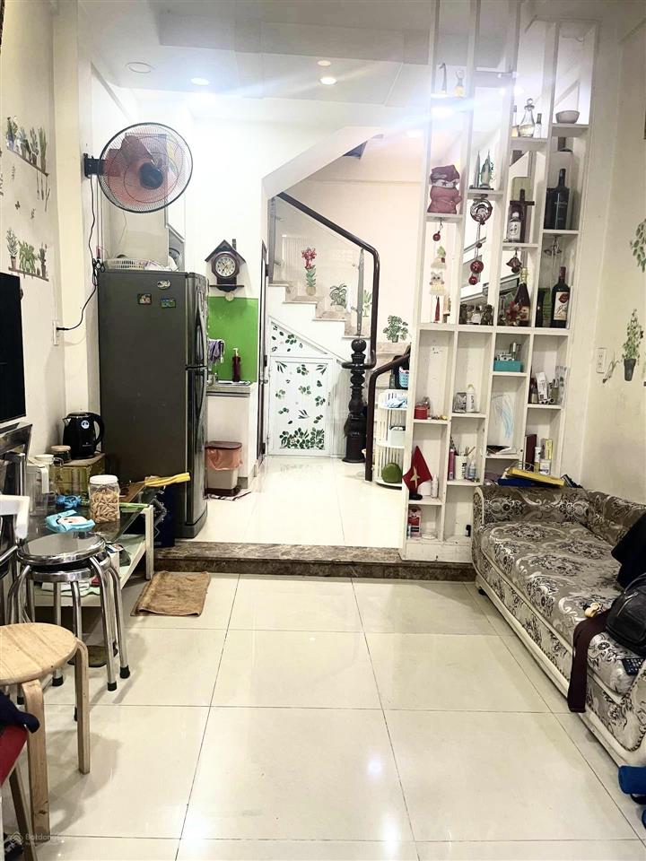 Nhà nở hậu đẹp  ngô gia tự  24m2, 4 tầng  5.2 tỷ
