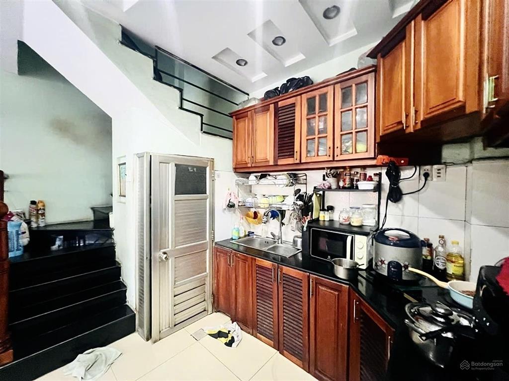 Nhà lô góc, hẻm 8m xh quay đầu, sổ đẹp, ko lg qh  cách mạng tháng 8  31m2, 5tầng  8.6tỷ