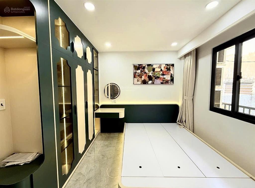 Nhà mới đẹp, full nội thất, sổ đẹp, ko lg qh  thành thái  3.7x8(30m2), 3 tầng  5.8 tỷ