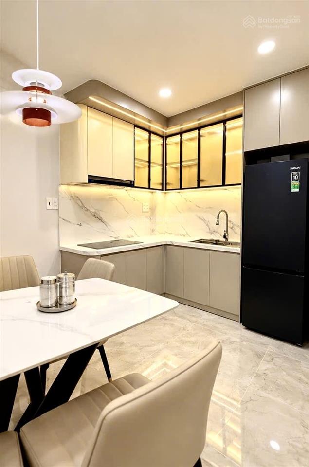 Nhà mới đẹp, full nội thất, sổ đẹp, ko lg qh  thành thái  3.7x8(30m2), 3 tầng  5.8 tỷ
