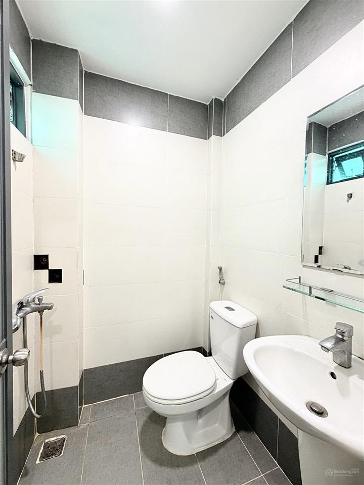 Nhà c2 ngang 4.5m, 1/sẹc, ko qh  lê văn sỹ  23m2, 3 tầng  3.79 tỷ