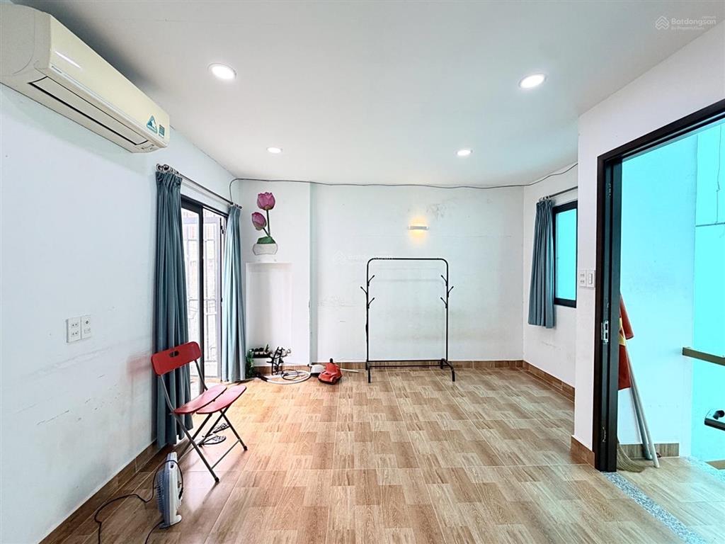 Nhà c2 ngang 4.5m, 1/sẹc, ko qh  lê văn sỹ  23m2, 3 tầng  3.79 tỷ