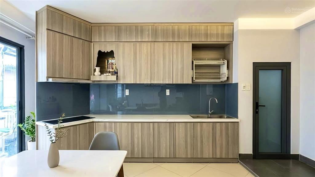 Nhà nở hậu, ngang 5m  trần quang diệu  32m2, 5 tầng  6,2 tỷ
