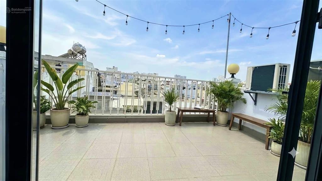 Nhà nở hậu, ngang 5m  trần quang diệu  32m2, 5 tầng  6,2 tỷ