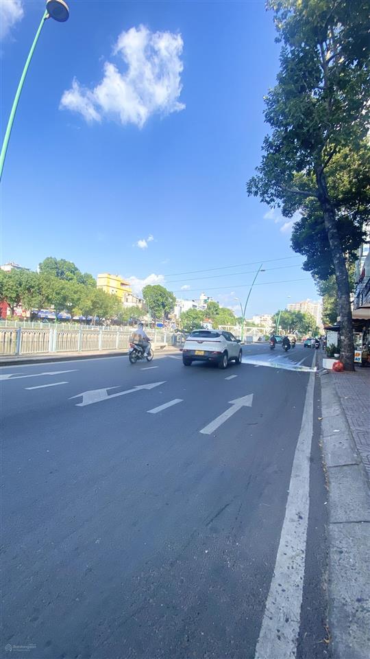Chỉ 1.85 tỷ sh nhà nhỏ, hẻm 3.5m, nở hậu đẹp  dtsd 36m2  trần văn đang