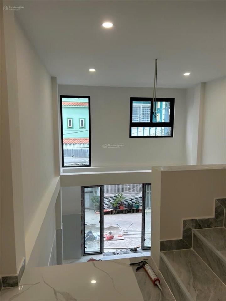 Bán nhà riêng 4 tầng phường phú lâm quận 6, 78.6m2 hướng đông nam