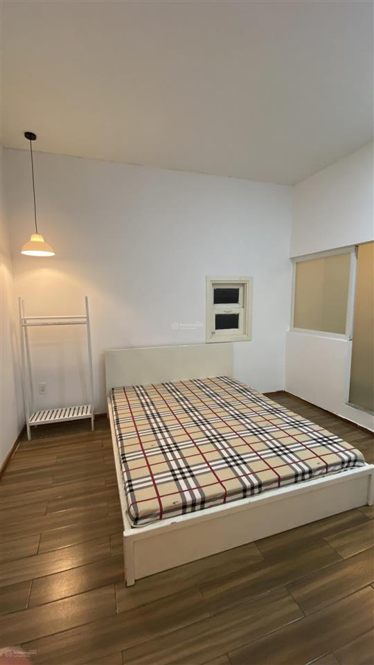 Nhà mới đẹp ngay trung tâm vị trí thuận lợi cho kinh doanh homestay ( cách chợ đêm 1,5km )