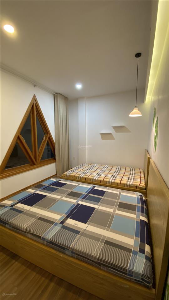 Nhà mới đẹp ngay trung tâm vị trí thuận lợi cho kinh doanh homestay ( cách chợ đêm 1,5km )