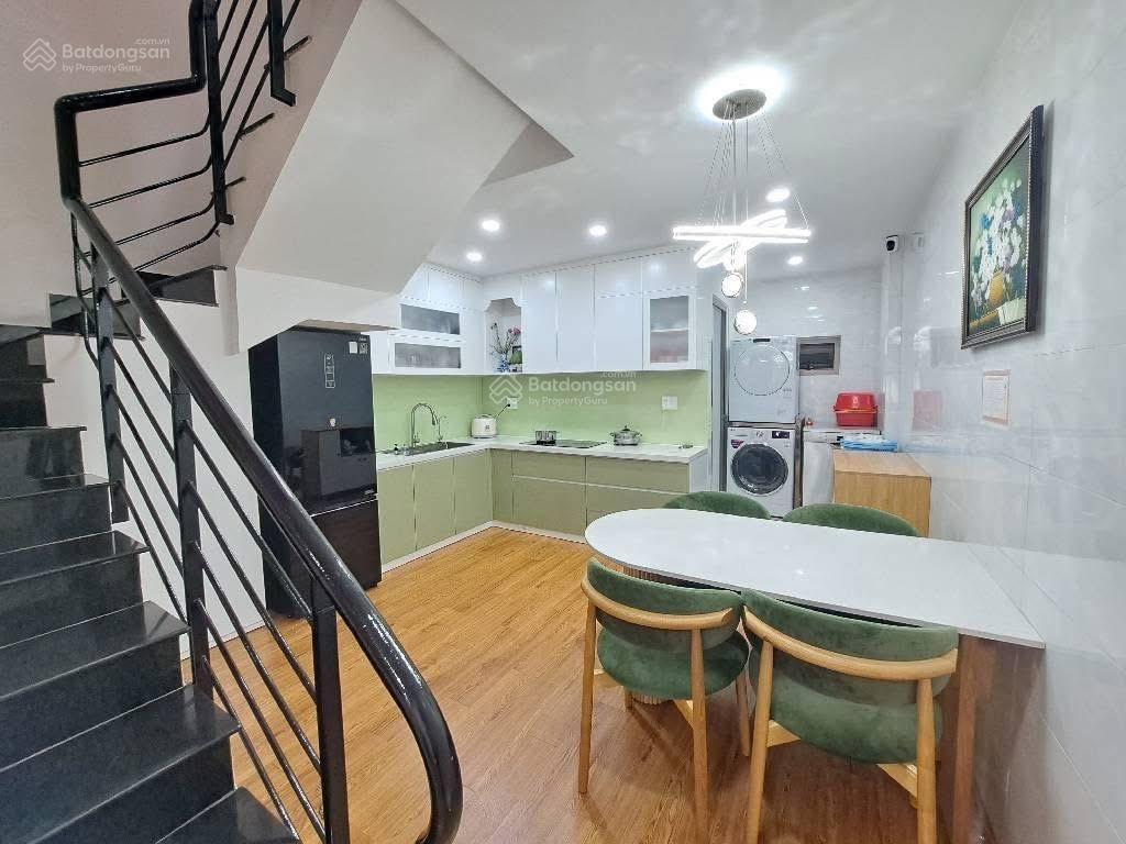 Chốt ngay giá cực tốt  chỉ 8,8 tỷ sở hữu căn shophouse gần mt tạ quang bửu  2 tầng 110m2