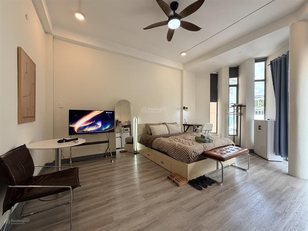 Cho thuê chdv xinh  ngay nguyễn văn thủ q1 full nt ban công cửa sổ  gần cv lê văn tám xem ngay