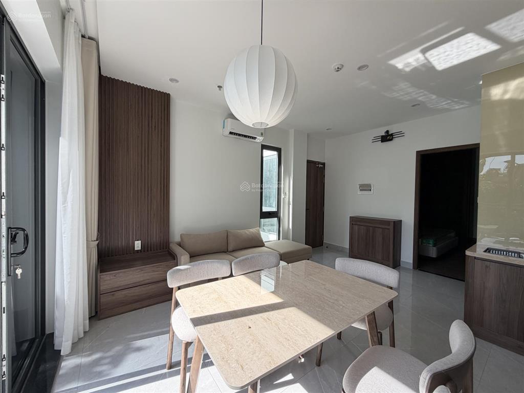 Cho thuê căn hộ 1pn ban công new 100% full nội thất cao cấp  tân định q1 thang máy  mặt tiền