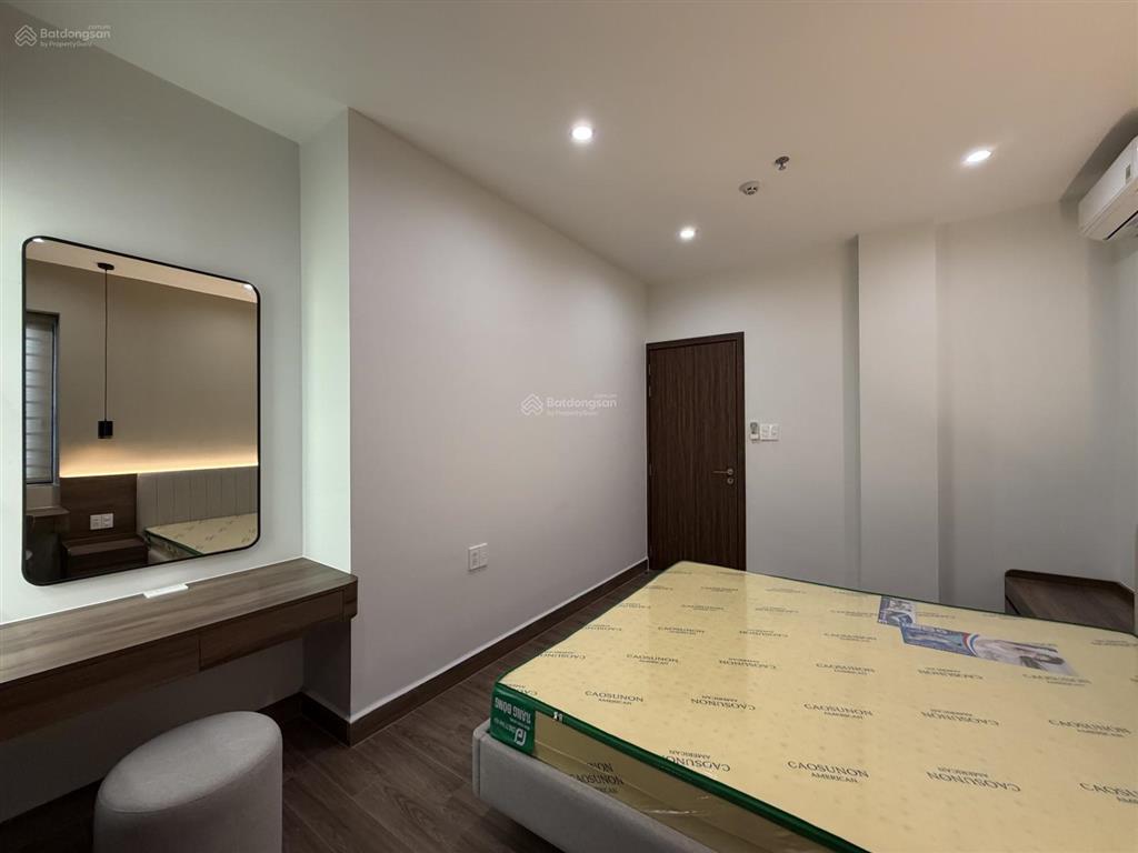 Cho thuê căn hộ 1pn ban công new 100% full nội thất cao cấp  tân định q1 thang máy  mặt tiền