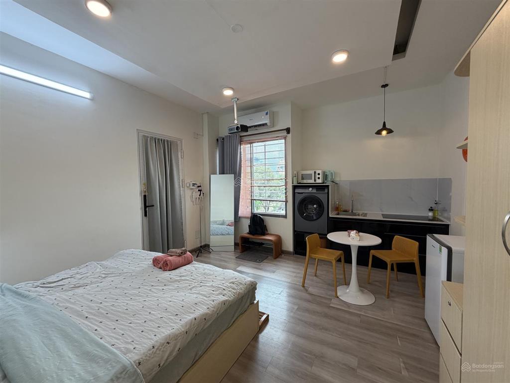 Trống sẵn studio full nt  ngay vx điện biên phủ  q1 máy giặt riêng  cửa sổ trời  trống sẵn