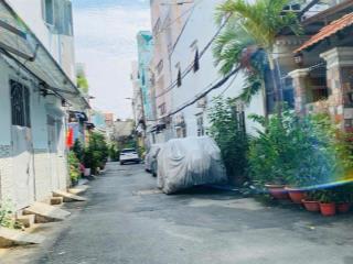 Bán gấp nhà đường số 30, p6, dt 5x12m. trệt lầu, giá 6.2 tỷ