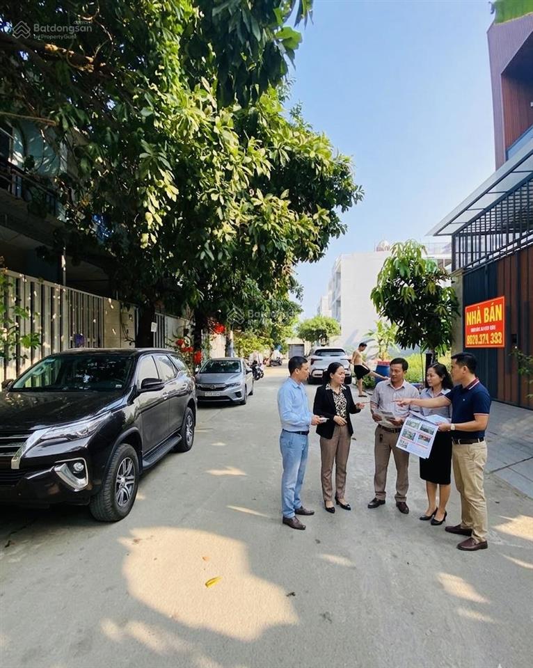 Ngay chợ long trường q9, nhà 2 tầng, 56m2, shr vuông, hoàn công đủ chỉ 4,15tỷ nhẹ.