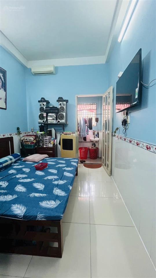 76m2, chỉ 4,2 tỷ tl, nhà 2 tầng, 4pn, đường 16  p long bình q9, đường thông ô tô chạy, dân trí cao