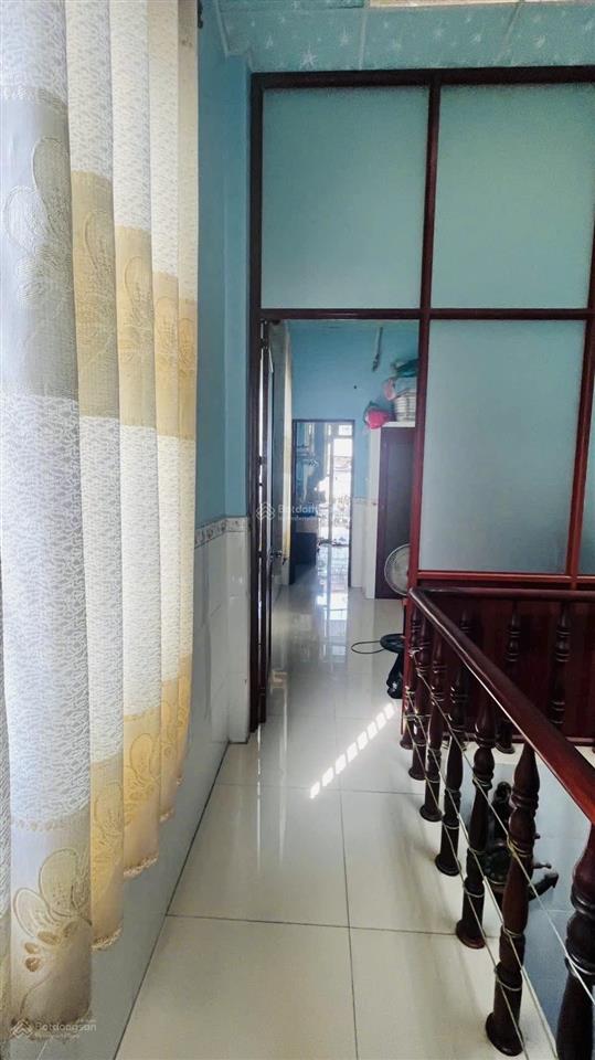 76m2, chỉ 4,2 tỷ tl, nhà 2 tầng, 4pn, đường 16  p long bình q9, đường thông ô tô chạy, dân trí cao